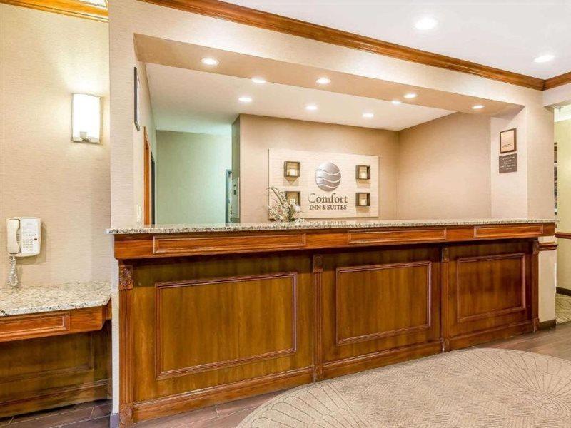 Comfort Inn & Suites East Moline Near I-80 Esterno foto