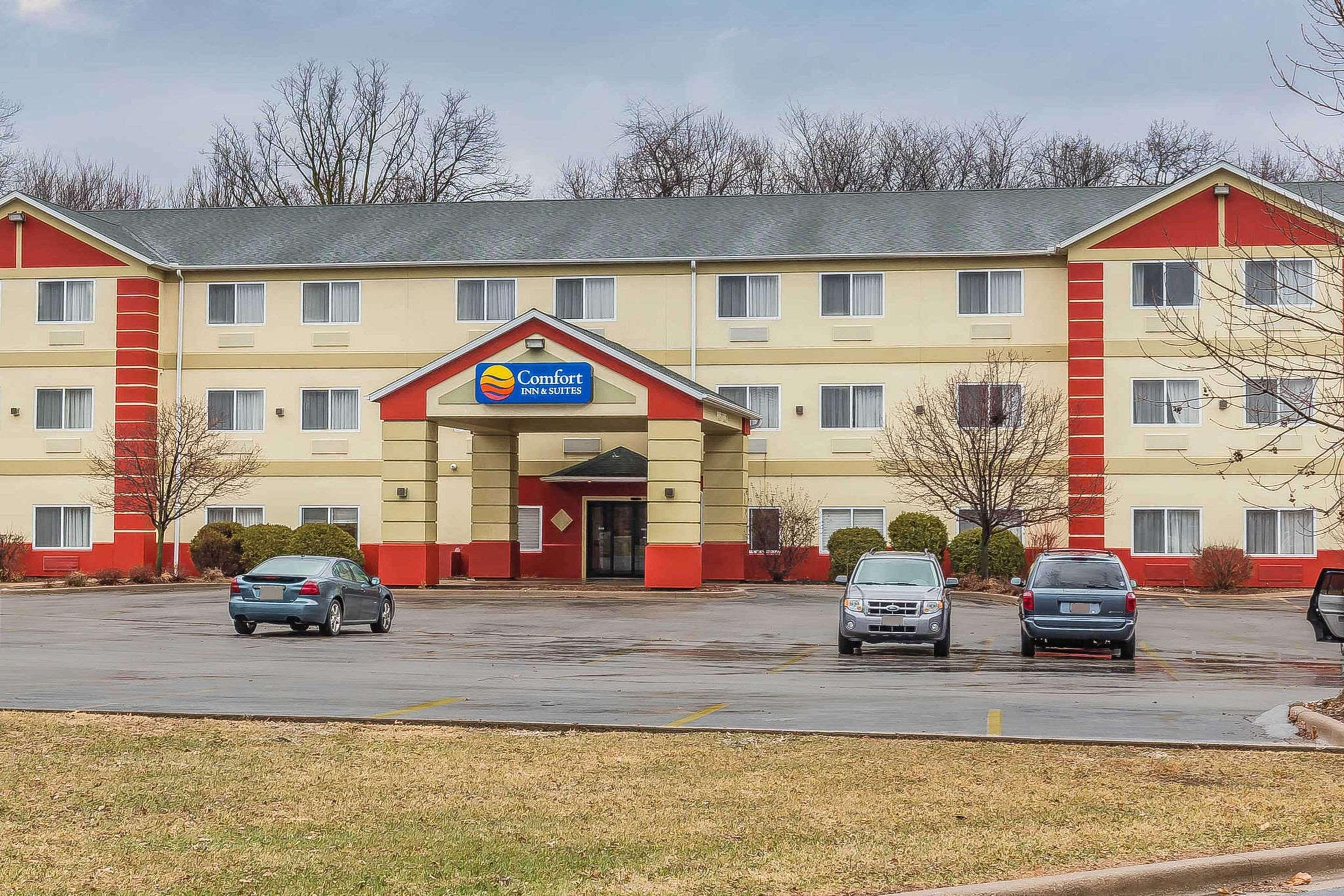 Comfort Inn & Suites East Moline Near I-80 Esterno foto