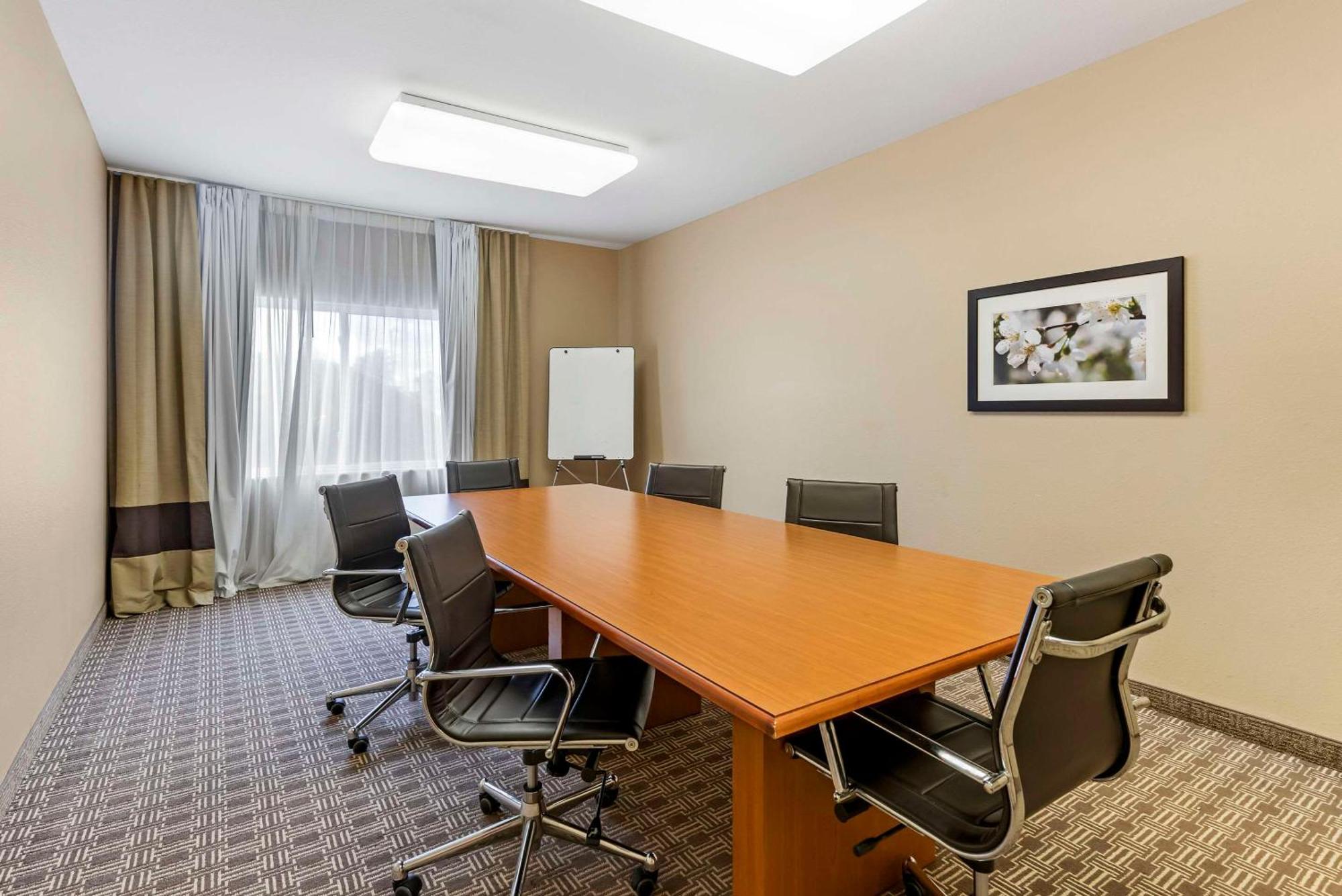 Comfort Inn & Suites East Moline Near I-80 Esterno foto