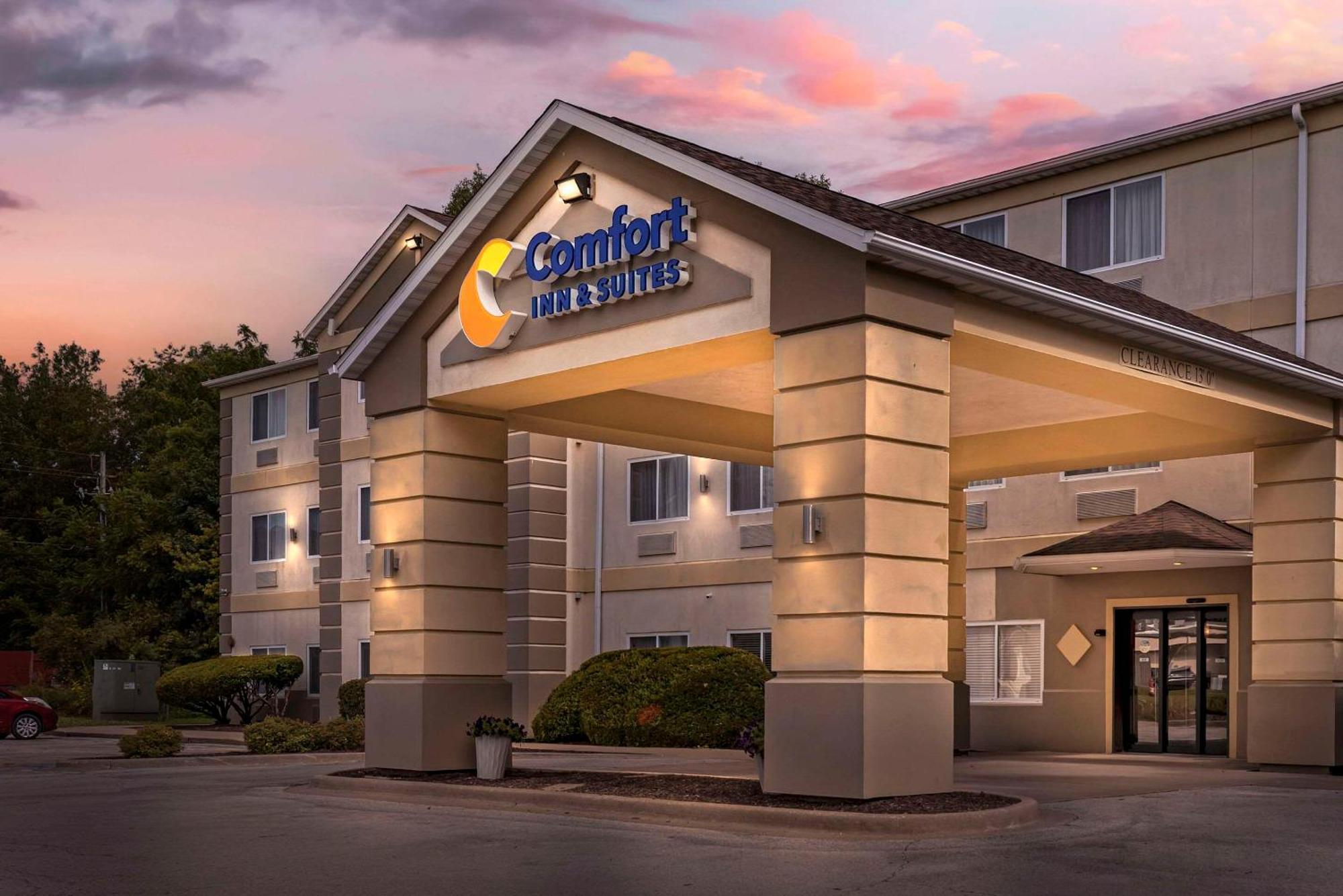 Comfort Inn & Suites East Moline Near I-80 Esterno foto
