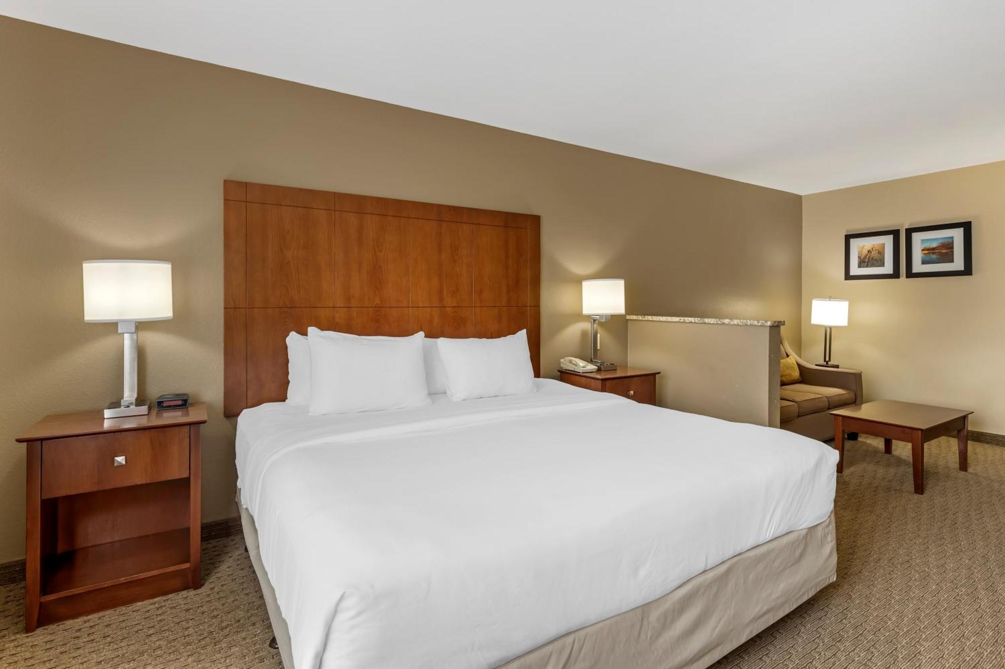 Comfort Inn & Suites East Moline Near I-80 Esterno foto